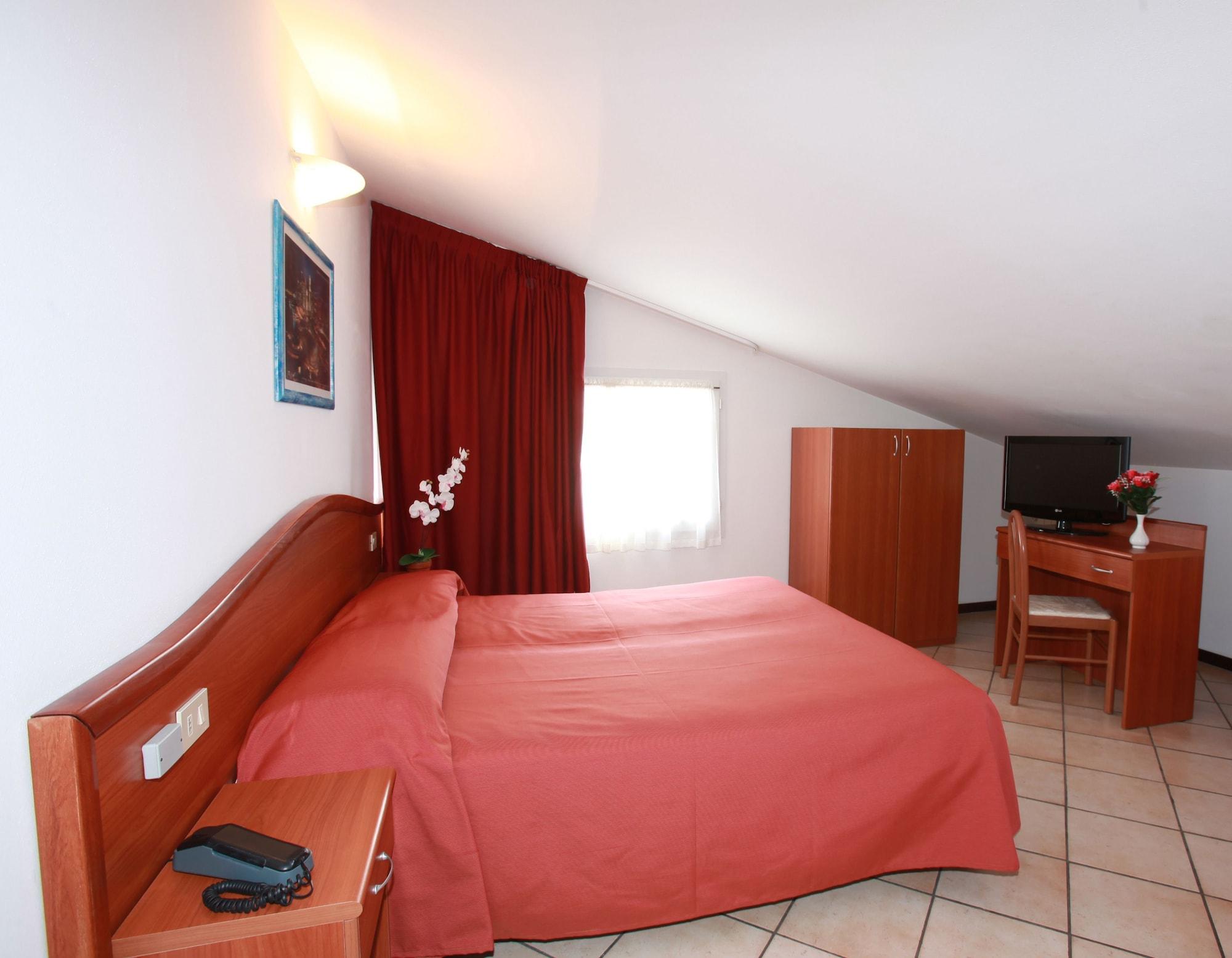 Hotel Storione Lido di Jesolo Exterior photo